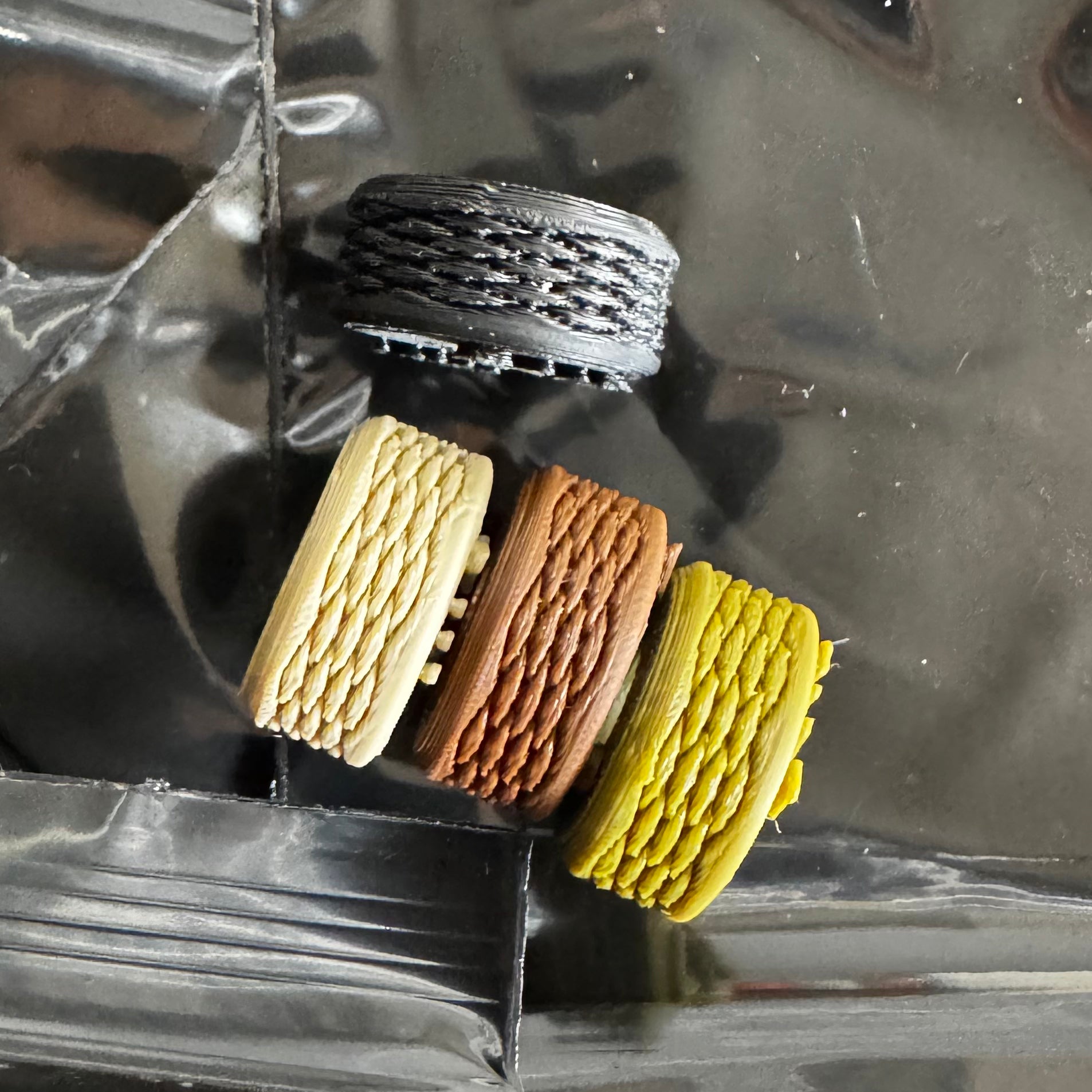 M81 RAID PULLS COLORS/SET – UNKWN8